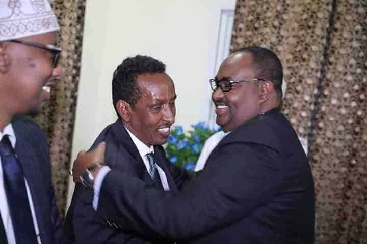 Wafdigii Dowladda Somalia u dirtay Garowe oo la kulmay Madaxweynaha la doortay ee Puntland [Sawirro]