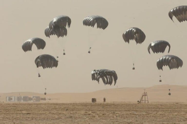 Ciidamada Cirka iyo Badda dalka Qatar oo Dhoolatus Milateri la sameeyay Turkiga iyo Mareykanka [Sawirro]