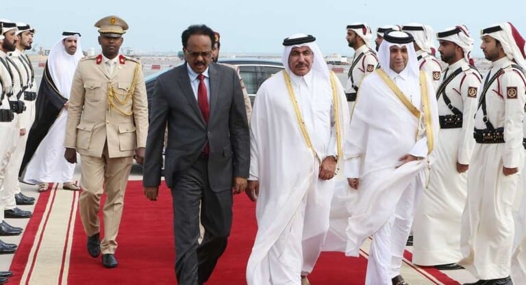 Wafdigii Madaxweyne Farmaajo oo soo gabagabeeyay socdaalkiisii dalka Qatar, kuna laabtay..