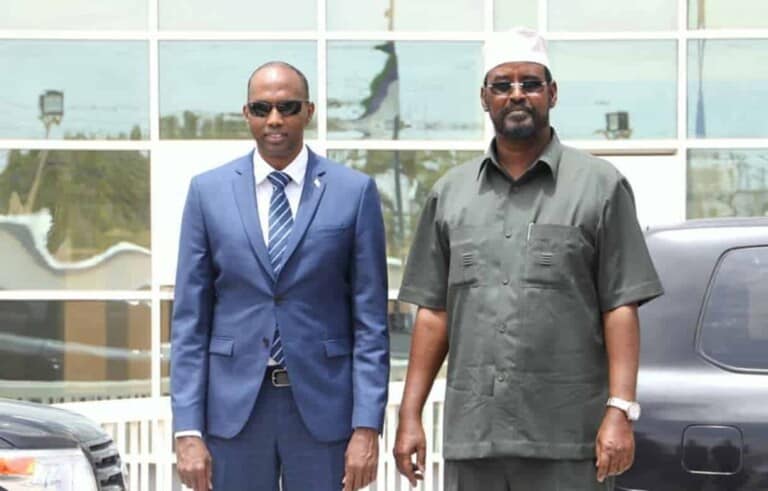 Afar Su’aal oo ka dhashay Safarka Ra’iisal Wasaare Kheyre ee  Kismaayo. [Akhriso Warbixinta]