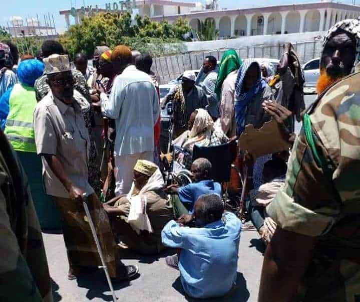 Bannaanbax-madaxtooyo