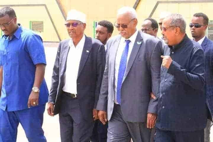 Wararkii ugu danbeeyay ee Garowe:  Axmed Madoobe oo ku laabtay Kismaayo & Xaaf oo ku sii jeeda ..