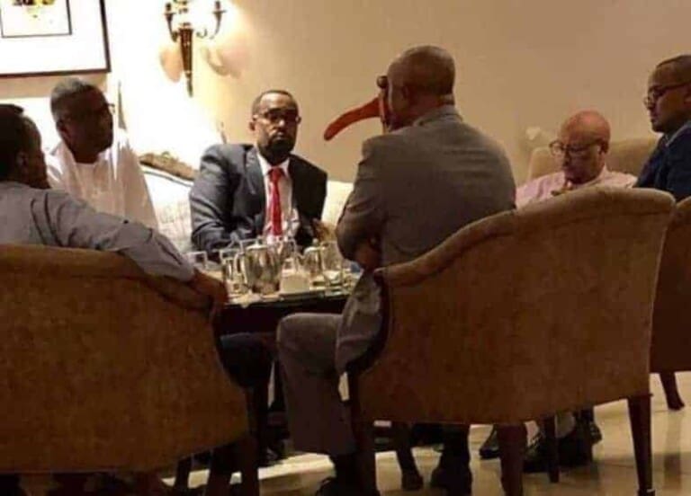 Maxaa ka socda Nairobi..? (Ololaha Dowladda Kenya oo kulmiyey Wafdigii Somaliland & C/raxman C/Shakur)