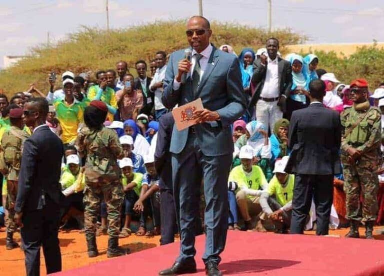 Ra’iisal wasaare Kheyre oo sheegay in la dhisayo Galmudug mideysan oo ku xiran dowladda Federaalka.