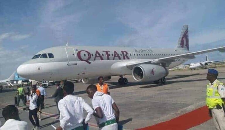 Qatar Airways oo Duulimaadkeedii ugu horeysay ka bilowday Magaalada Muqdisho. [Sawirro]