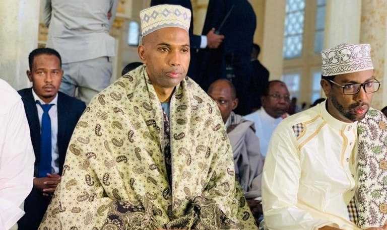 Muqdish oo si weyn looga Ciiday & Ra’iisal wasaaraha oo kala qeyb galay Boqolaal shacab ah [Sawirro]