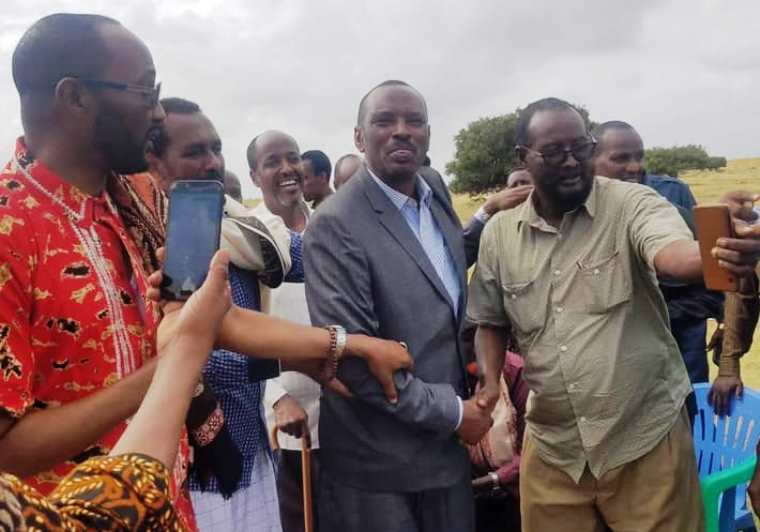 C/kariin Qalbi-dhagax oo magaalada Kismaayo lagu soo dhoweeyay [Yuu taageersan yahay..?]