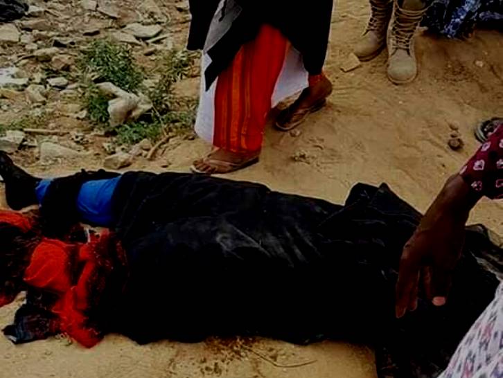 Faahfaahin & Sawirro laga helay Haweeney lagu toogtay Baardheere. [Ma ahayn is-miidaamiye]