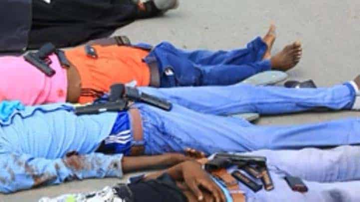 Su’aalo laga keenay Qaabkii loo dilay 4 Qof oo shalay Booliska ku toogteen Suuqa Bakaaraha [Akhriso]