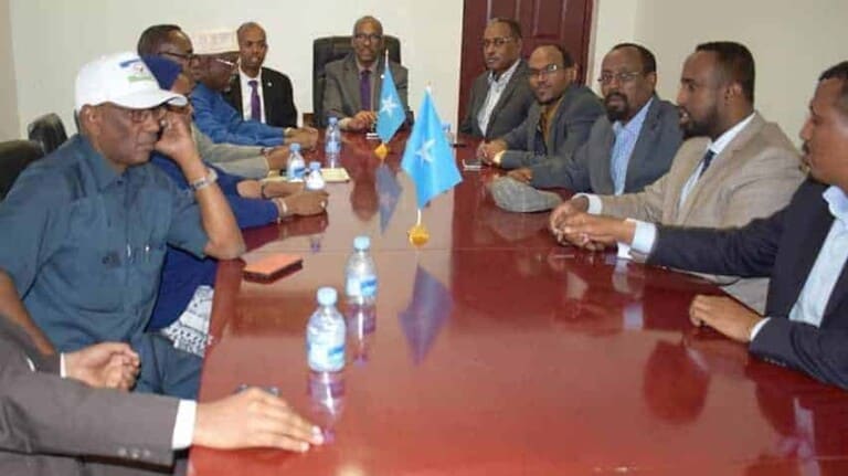Wasiir Goodax: “Xildhibaanada kasoo jeeda Puntland waxaan ka wada-hadalnay imtixaankii la siyaasadeeyay..”