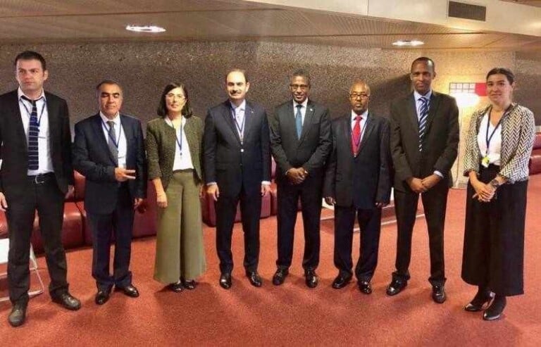 Turkiga oo Dowladda Soomaaliya ka caawinaya inay sameysato Boosto Casri ah