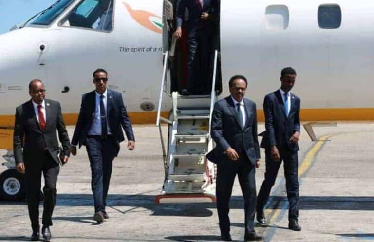 Madaxweyne Farmaajo oo  ka tegay dalka Itoobiya, kuna laabtay Magaalada Muqdisho