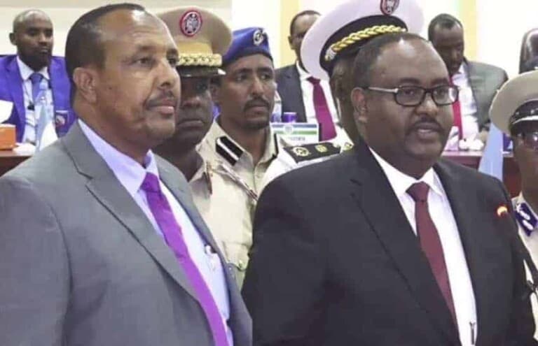 Yaa ka danbeeya Mooshinka laga diyaarinayo Gudoomiyaha Baarlamaanka Puntland..? [Kaalinta dowladda Federaalka]