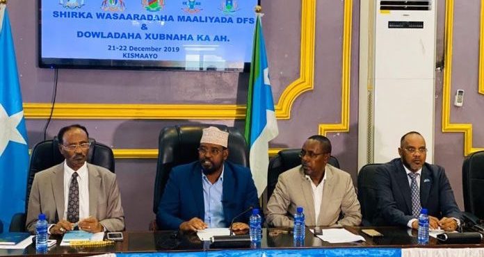 Go’doomintii Dowladda Somalia ku heysay Axmed Madoobe oo fashil ku dhow (Wasiirka Maaliyadda oo shir uga jooga Kismaayo]