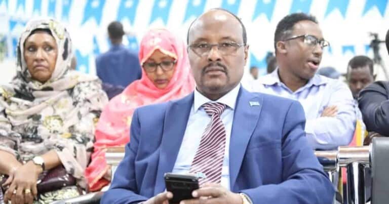 Dr. Maxamed Nuur Gacal oo loo doortay Guddoomiyaha Cusub ee Baarlamaanka Galmudug [Akhriso Natiijada]