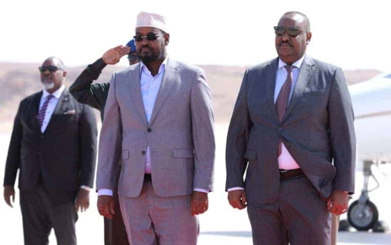 Madaxweynayaasha Puntland iyo Jubbaland oo Shir gaara uga furmay magaalada Garowe