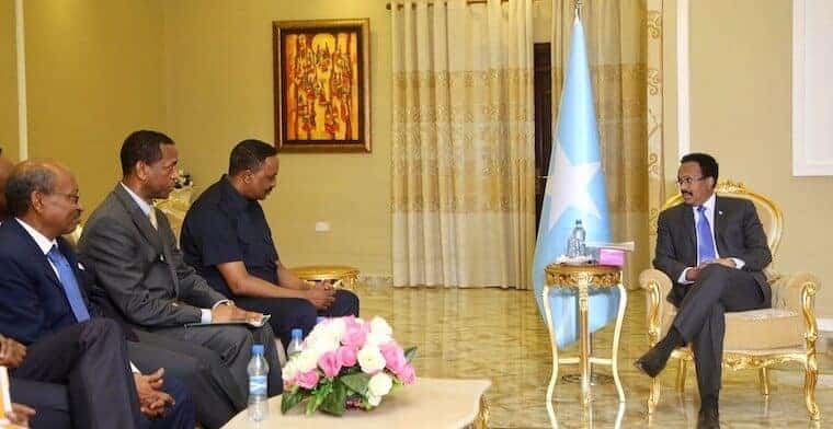 Madaxweynaha & Ra’iisal Wasaaraha oo si kala gaara ula kulmay Xoghayaha cusub ee IGAD (Sawirro)