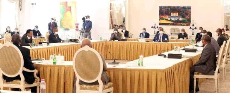 Maxaa kasoo baxay Shirkii Jabuuti ee madaxda Somaliya & Somaliland? (Miyaa lagu kala tegay?)