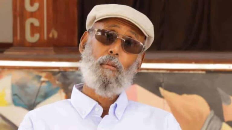 Geesigii Labada Goor Dhashay..!!(Xusuusta kulankii Duuliye Col. Axmed Dheere)