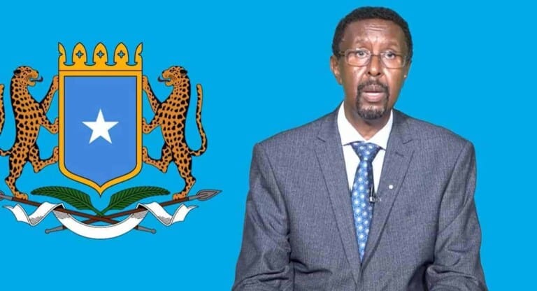 Dowladda Somaliya ayaa u yeeratay  safiirkeeda Kenya, kana dalbatay safiirka Kenya inuu ku laabto Kenya