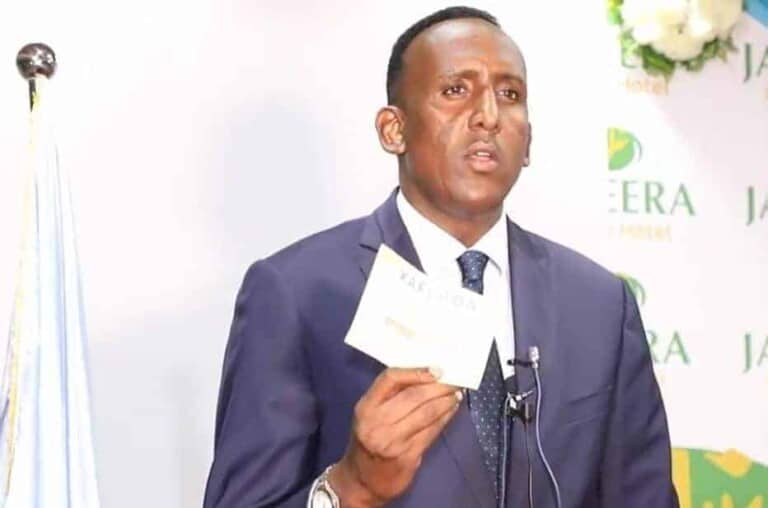 Xildhibaan Mustaf Dhuxulow oo mar kale kusoo baxay Doorasho tartan lagu kala baxay (Natiijada)