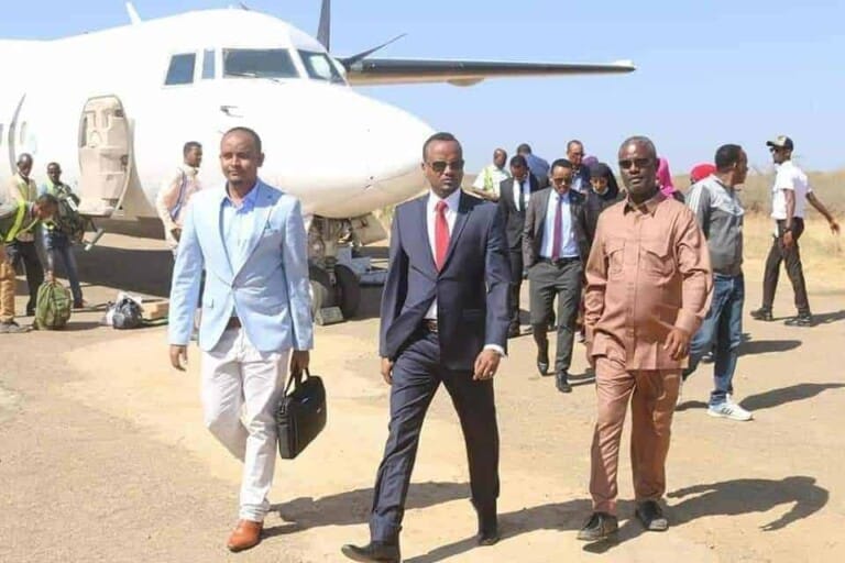 Doorashada Aqalka sare oo ka bilaabaneysa Baydhaba iyo Heshiis Isbaheysi oo dhex maray Farmaajo & Lafta..