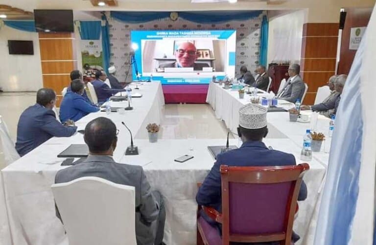Dowladda Somaliya oo Q/MIdoobay ka dalbatay in la kala diro kooxda Beesha Calamaka ee C6+