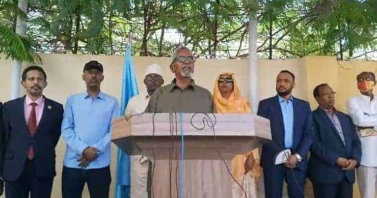 Siyaasiyiinta Dirta Waqooyi oo shaaciyey in RW Rooble ka baxay heshiiskii la gaaray iyo Wadahadalkii..