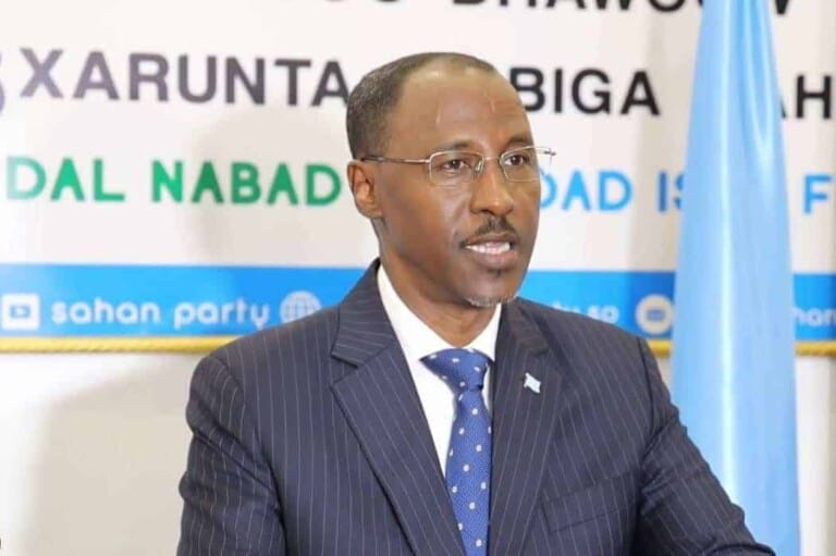 C/kariin Guuleed: “Mudaaharaadka dowladda maxaa xalaal ka dhigay, kan mucaaradkana xaaraan ka dhigay..?