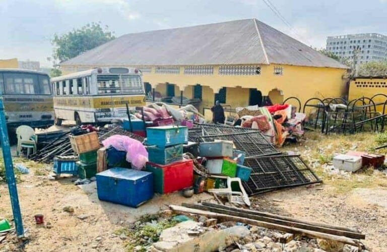 Ciidamada Dowladda oo howlgal  ku qaaday Dugsiga Hoyga Xamar oo Ganacsato laga iibiyey.