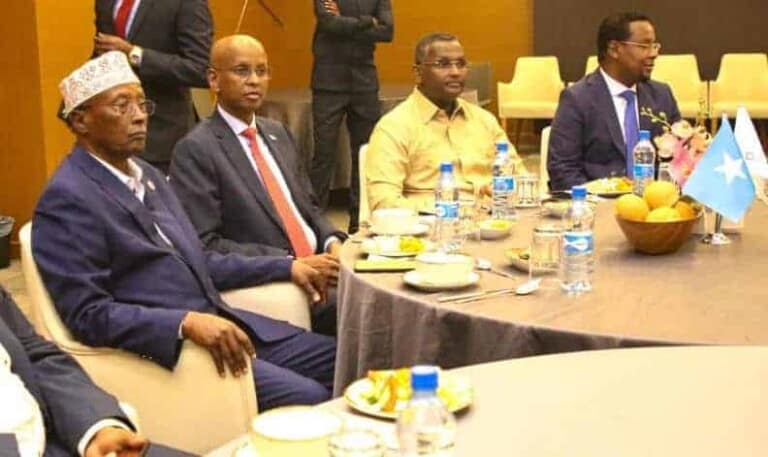 XOG: Sidee u fashilmay Qorshihii ay isku dayeen xubno Qaraabo la ah Ra’iisal wasaare Rooble..?