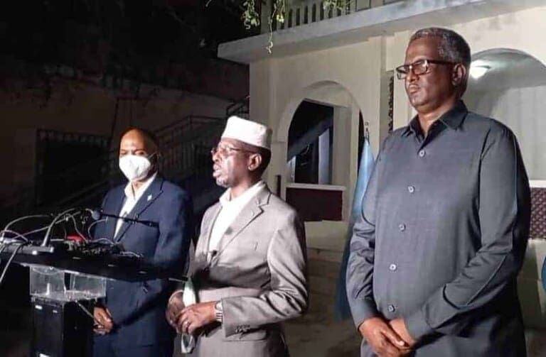 Midowga Musharixiinta oo ka hor yimid Muddo kororsi loo sameynayo Farmaajo iyo xukuumadiisa