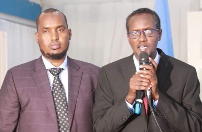 XOG: Sidee xilka looga qaaday Guddoomiyaha Guddiga Doorashada? (Cidda taageersan & xubnaha ku haray)