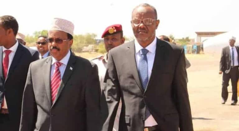 Madaxweynihii ugu horeeyay ee Maamul Goboleed oo la saftay Farmaajo, kana hor yimid Rooble