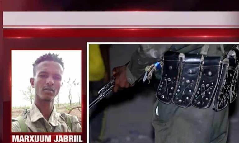 MUQDISHO: Askari ka tirsan ciidamada Dowladda oo Arrin yaab leh u dilay Askari saaxiibo la ahaa