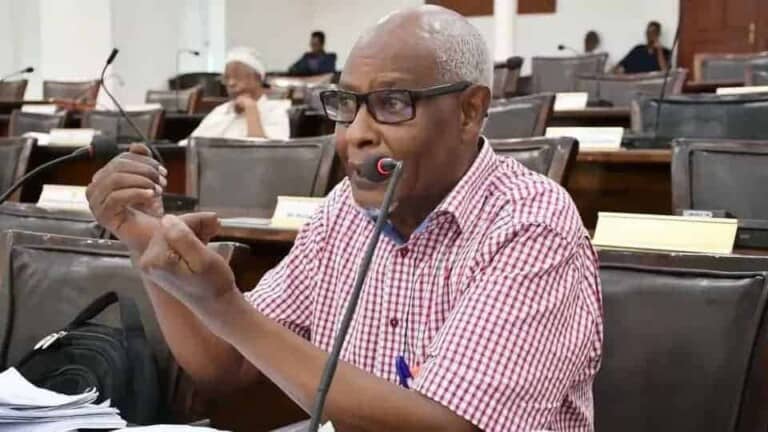 Xildhibaan hore uga tirsanaa Golaha Wakiilada Somaliland oo lagu qabtay Garoonka Hargeysa, kadib…