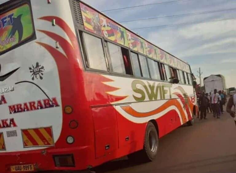 Gaari Bas ah oo lagu qarxiyey magaalo ku taalla dalka Uganda iyo Dad ku dhintay