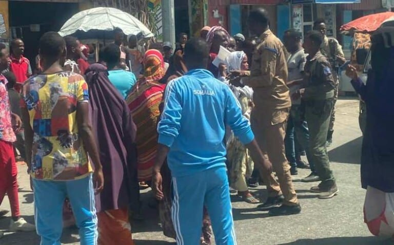 Bannaanbax lagu taageerayo RW Rooble oo ka dhacay Muqdisho iyo ciidamo ka hortegay..