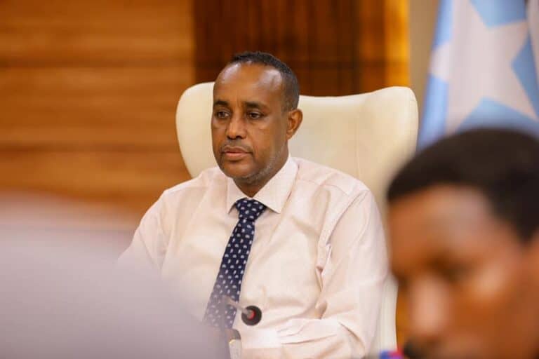 RW Rooble oo kulan jawaab u ah Farmaajo la yeeshay Wasiiro, Taliyeyasha ciidamada iyo AMISOM