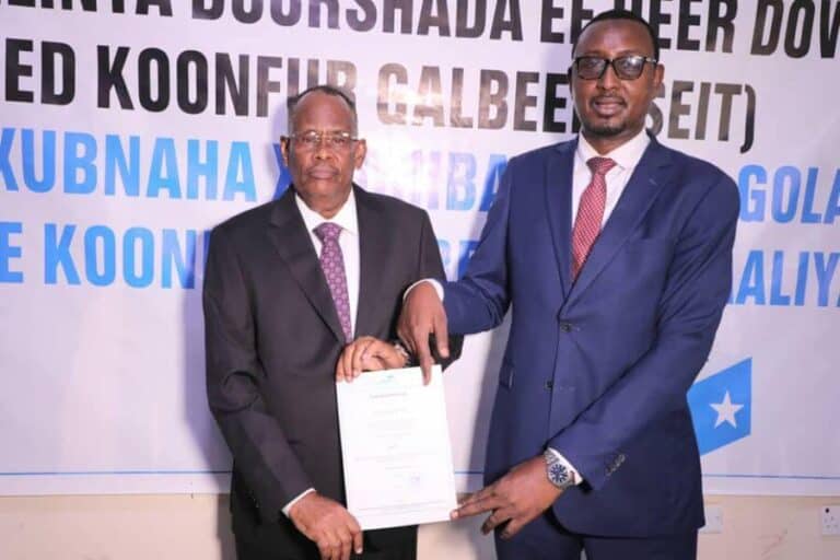 Taliyaha Asluubta oo noqonaya Xildhibaan iyo Lafta-gareen oo ka haray Qorshihii Farmaajo