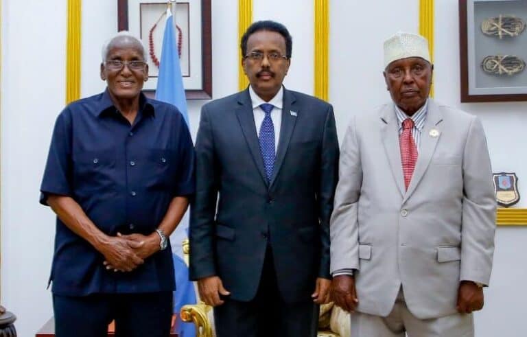 Maxay ka wadahadleen Gudoomiyeyaasha KMG ah ee Labada Aqal iyo Farmaajo..?