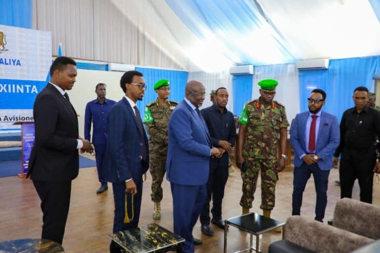 Sh. Aadan Madoobe oo tegay Xarunta Doorashada Madaxweynaha ee Afisyoone (Sawirro)