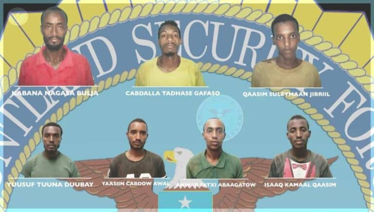Ciidamada Puntland oo soo bandhigay Rag Oromo ah oo Hubka u gudbiya Daacishta Somaliya