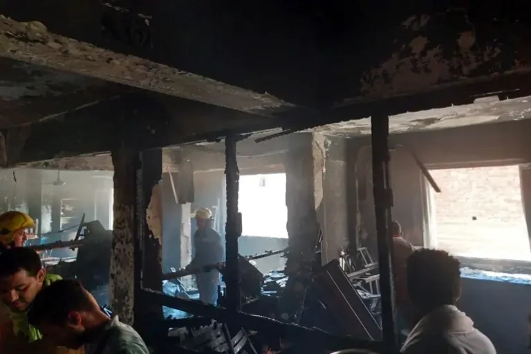 Dad fara badan oo ku gubtay Dab qabsaday Kaniisad ku taalla Magaalada Qaahira