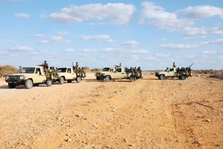 Ciidamadii Beesha Duduble ee loo diyaariyay Dagaalka Alshabaab oo dhaqaaqay..