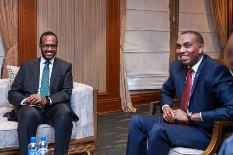 Wasiir ka tirsanaa Xukuumadii Rooble oo Muqdisho yimid isagoo ka socda Ururka IGAD