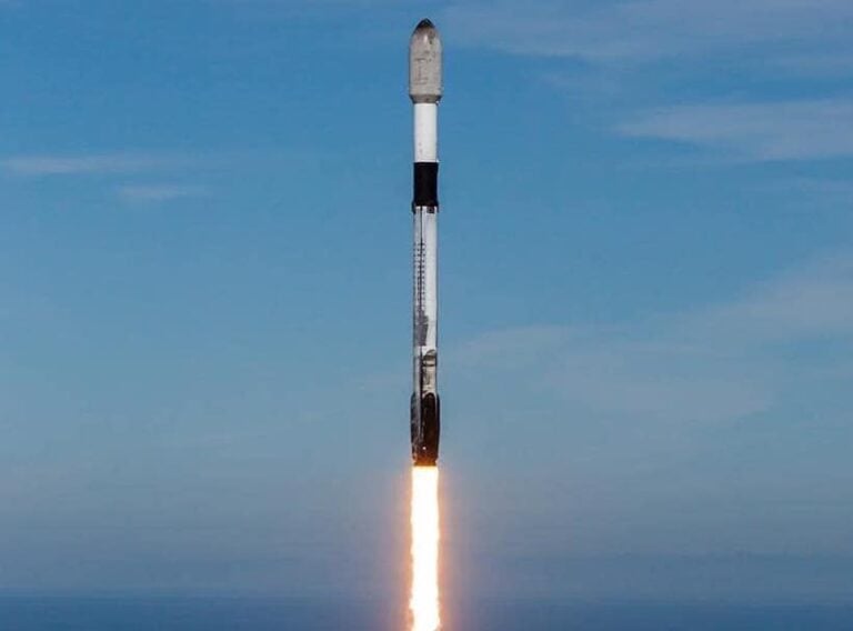 Dowladda Jabuuti oo Dayax Gacmeedkii ugu horeeyay Hawada u dirtay (Faahfaahin)