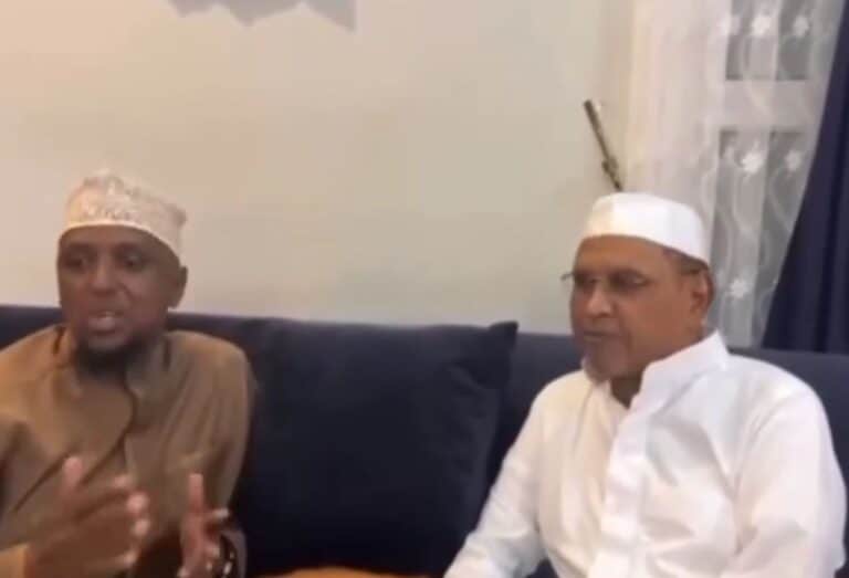 Fanaanka Xasan Aadan Samatar oo Fankii ka baxay, kana towbad keenay