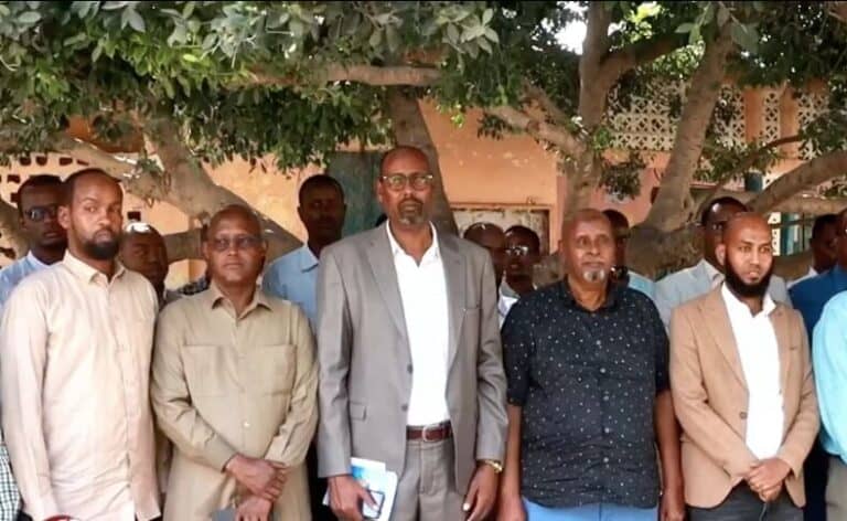 Dugsiyada iyo Jaamacadaha Muqdisho oo ku dhawaaqay Shaqo joojin, dalabna u diray..