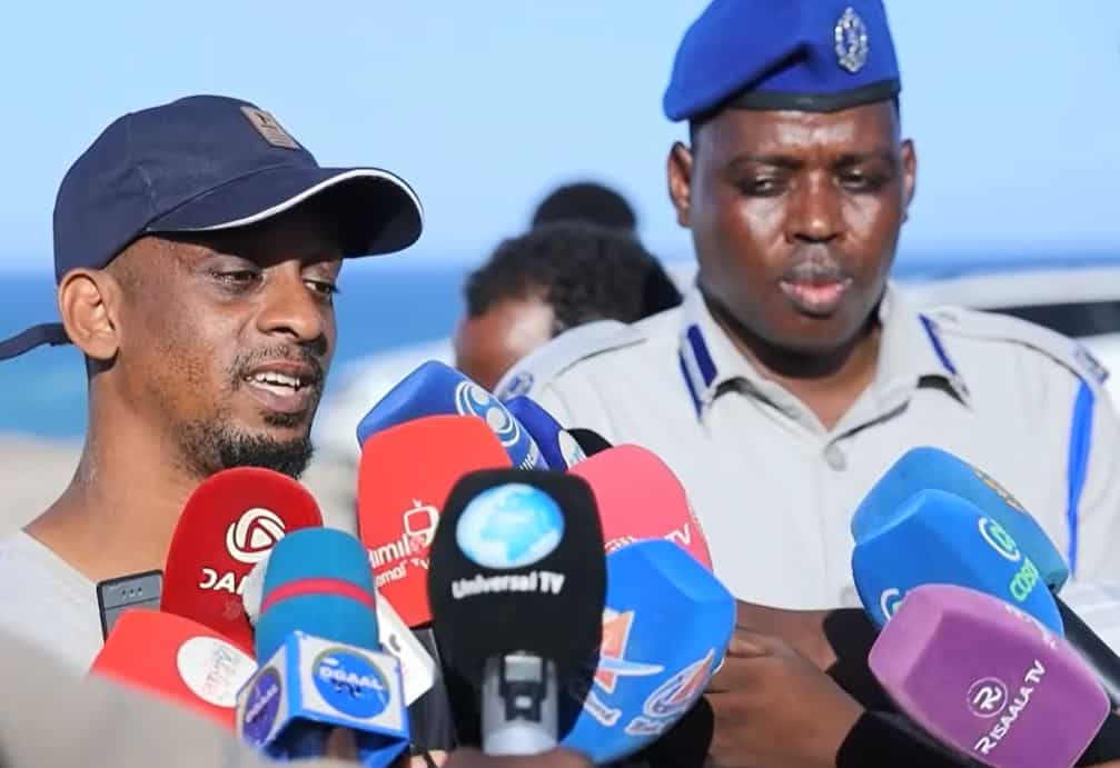 Boolis-Qabuuraha-Booliska